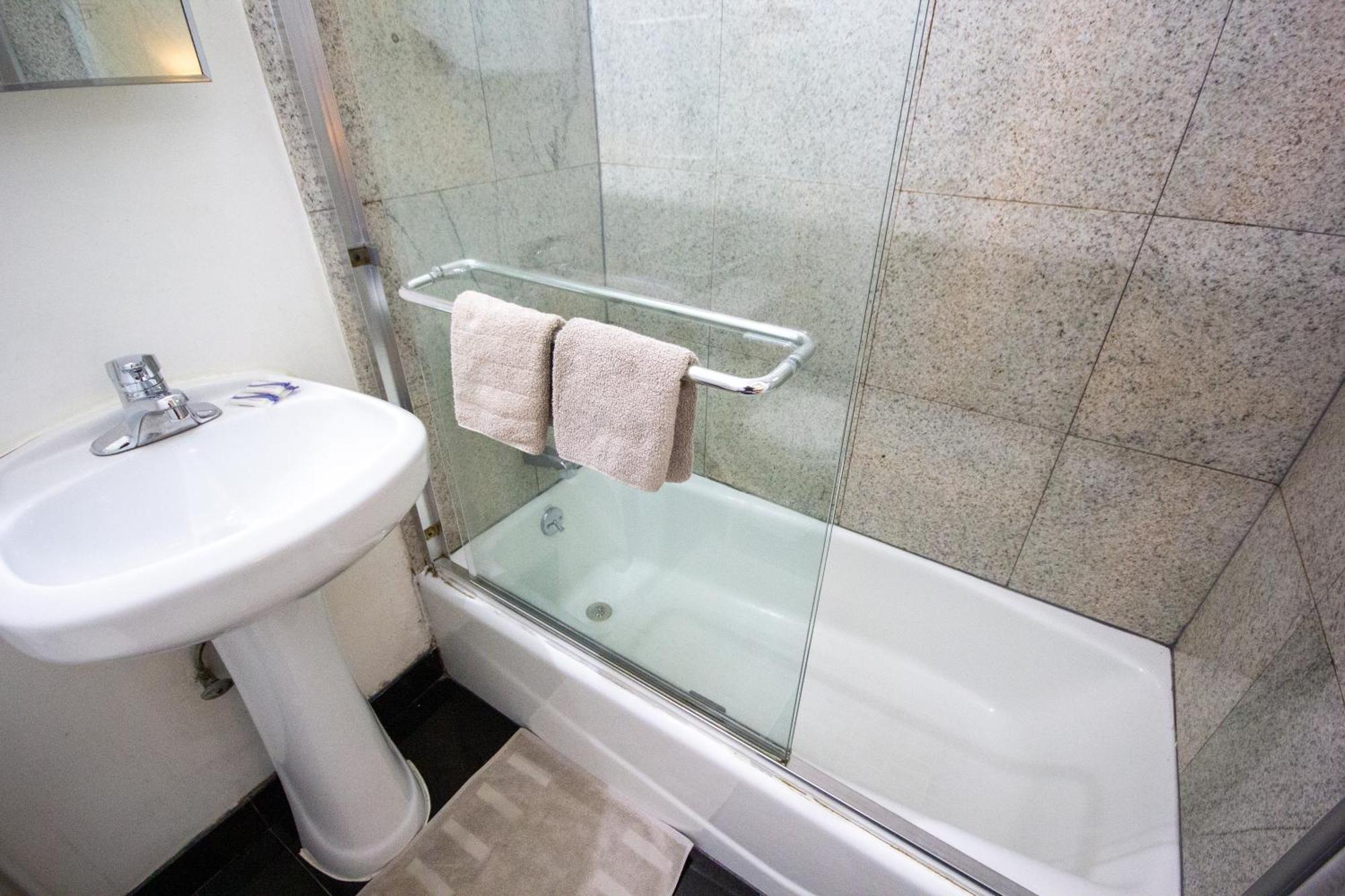 Apartamento Plus, Next To The Korea-town